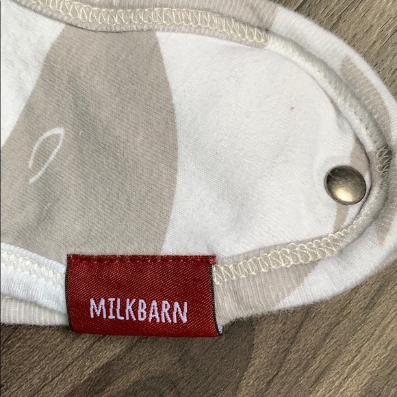 Milkbarn Elephant Bib - Picture 6 of 6